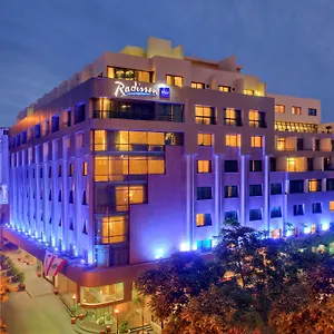 Radisson Blu Martinez Бейрут