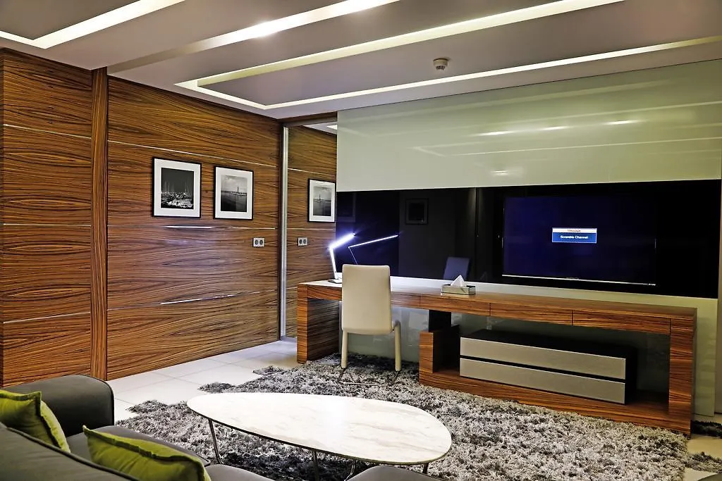 Warwick Stone 55 Hotel Beirut 4*,