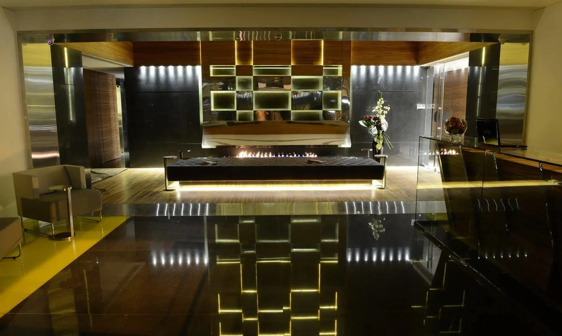 Warwick Stone 55 Hotel Beirut