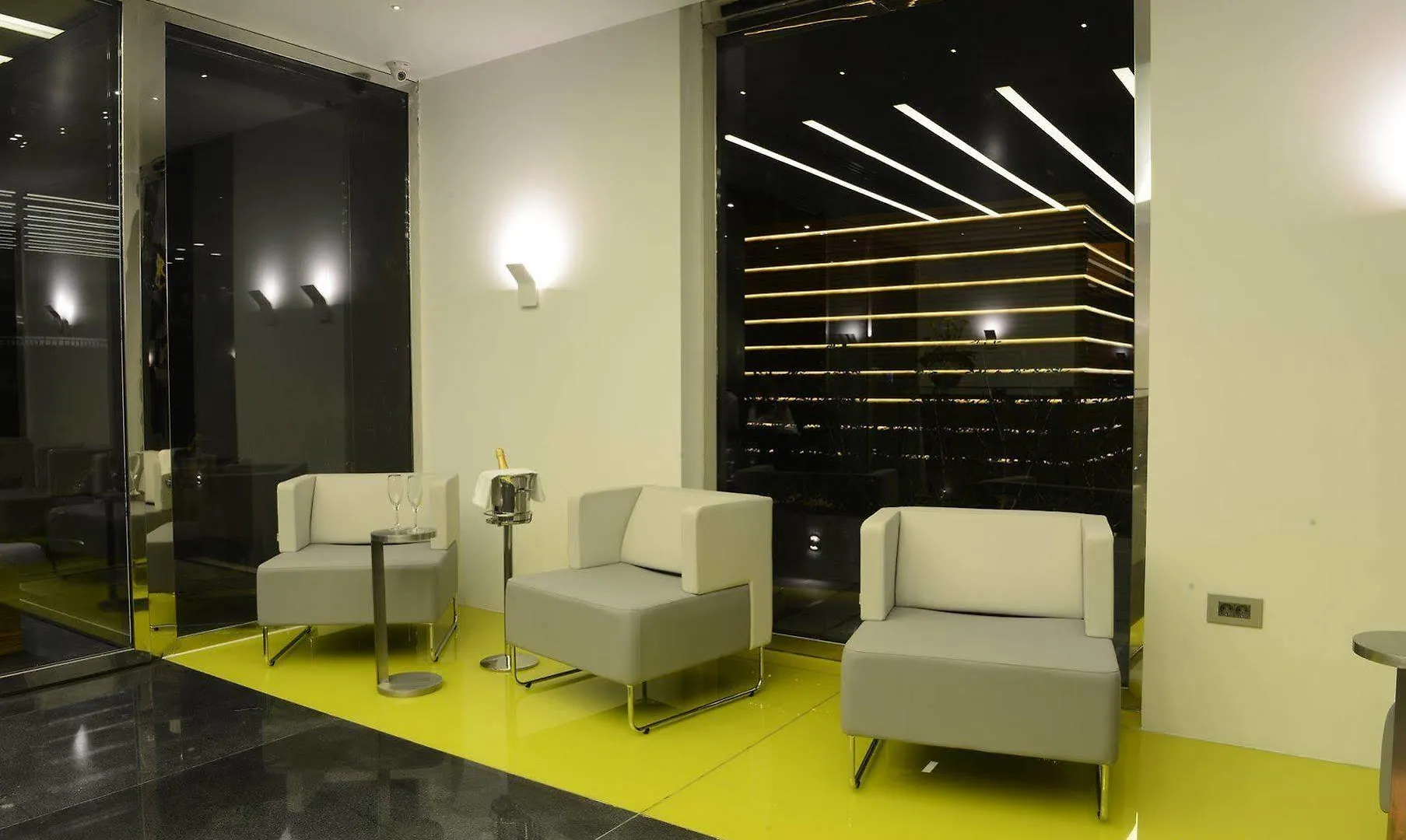 Warwick Stone 55 Hotel Beirut