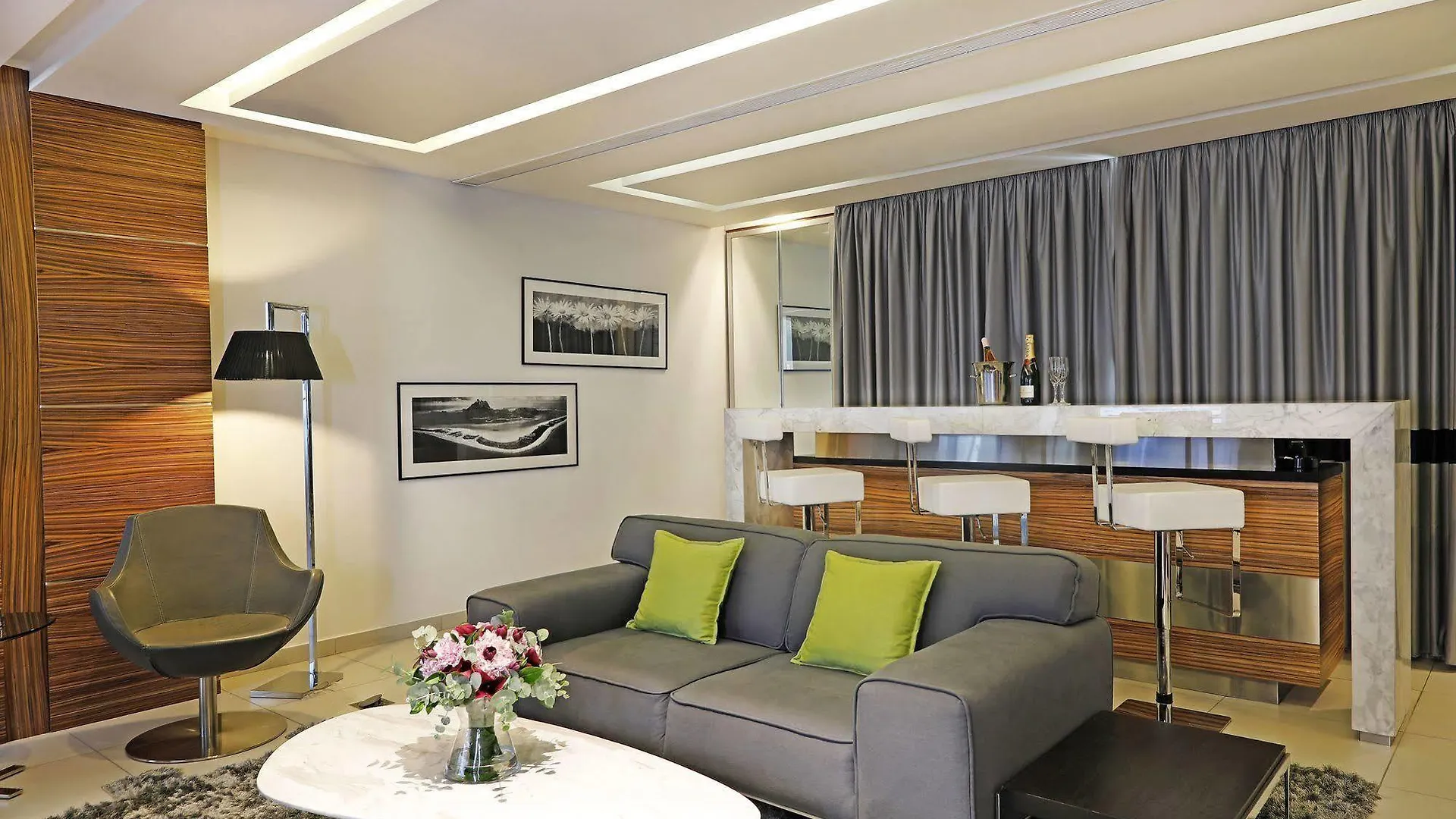 ****  Warwick Stone 55 Hotel Beirut Lebanon